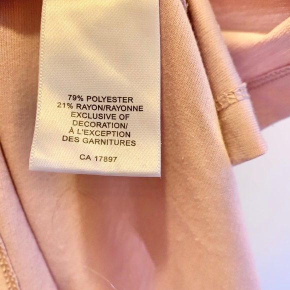 3/$30 Banana Republic light lilac top - Picture 4 of 4